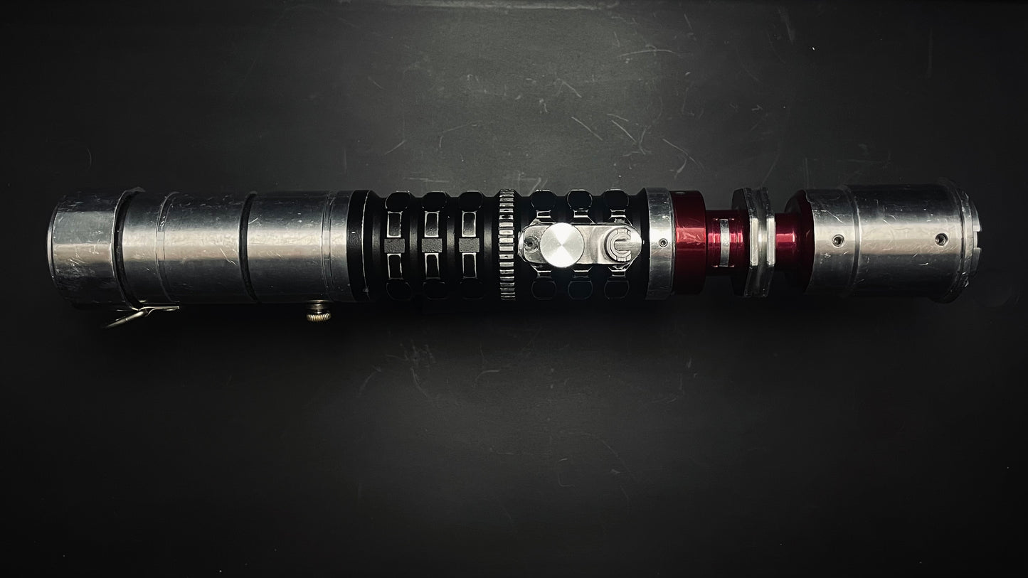 DF Alliant Master Lightsaber (Quartz / Neopixel)